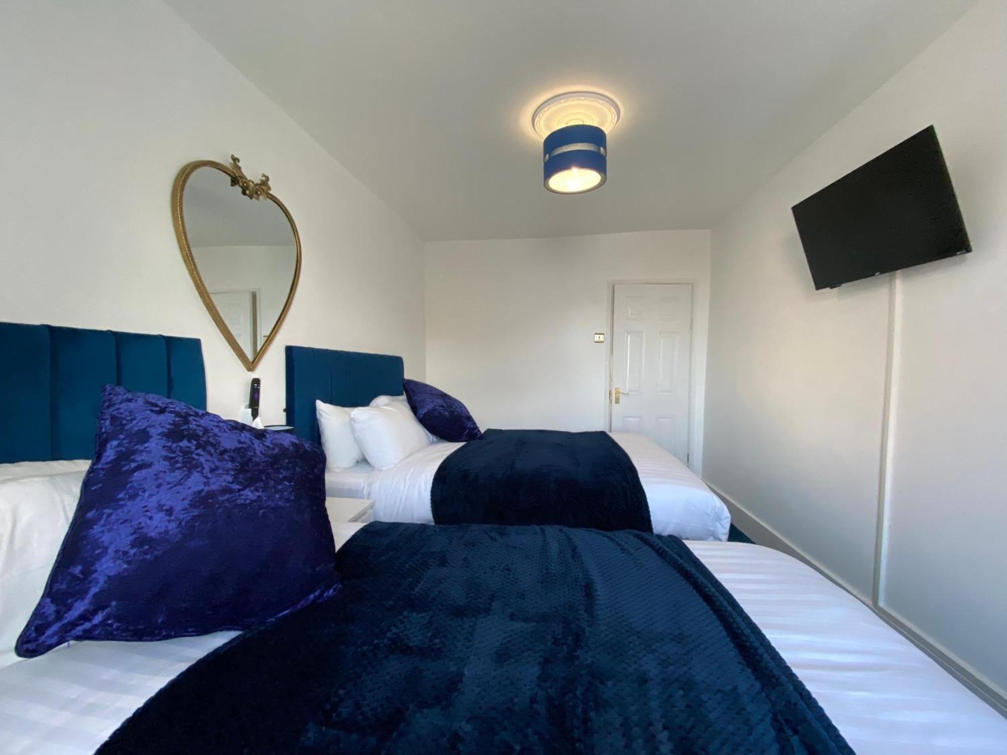 Aquarius Apartment - Sea View - Sleeps Seven Blackpool Exterior foto